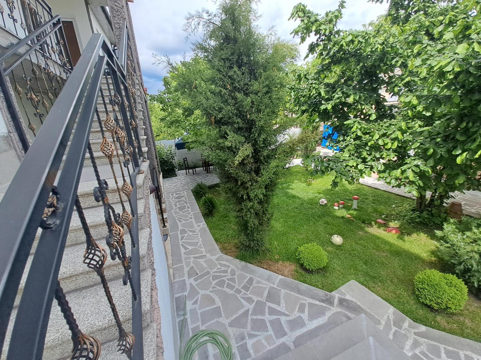 Guest House "Akhaltsikhe" Δωμάτιο φωτογραφία