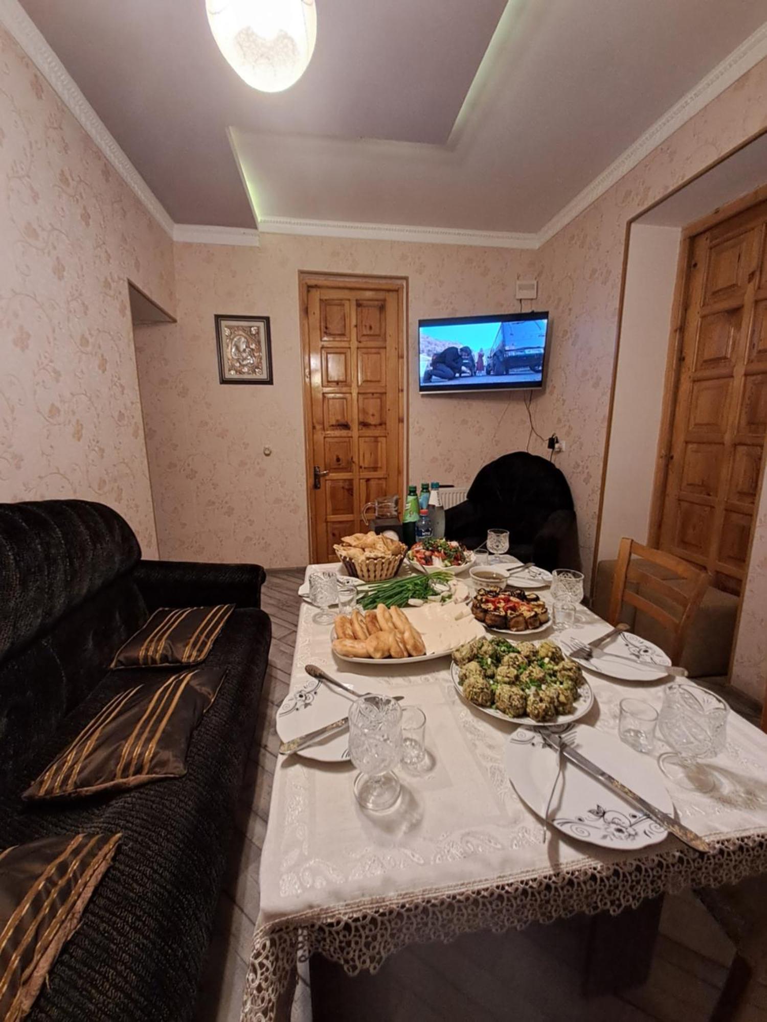 Guest House "Akhaltsikhe" Δωμάτιο φωτογραφία
