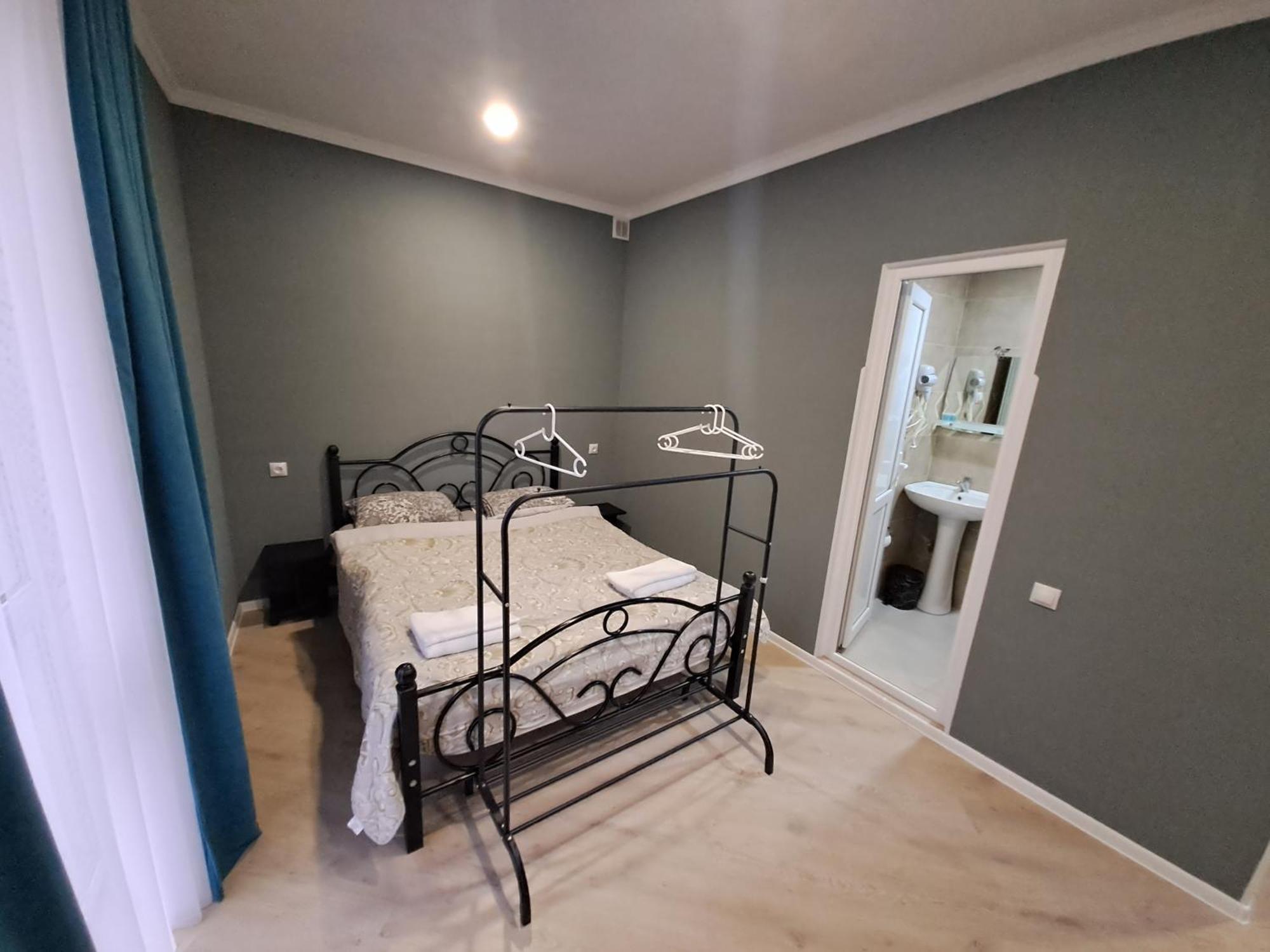Guest House "Akhaltsikhe" Δωμάτιο φωτογραφία